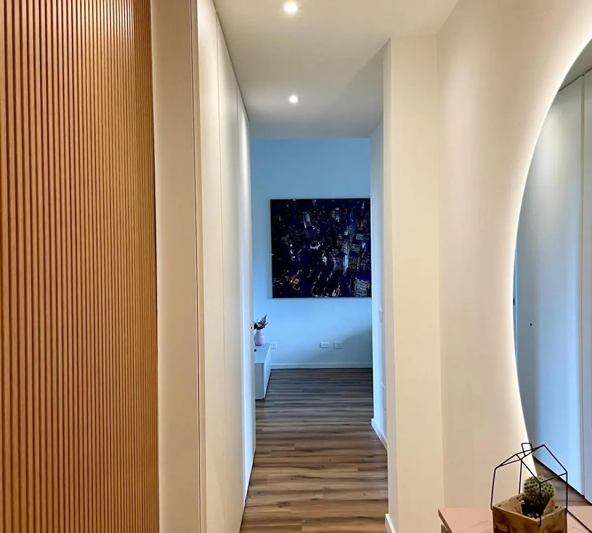 Lula Milano - Zara M3-M5 Apartment
